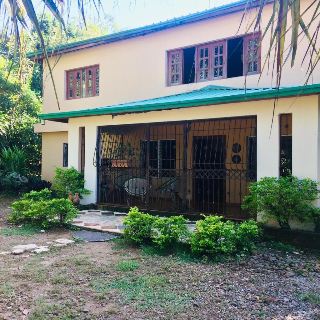 Bielka'S Country House Hostal La Colonia Exterior foto